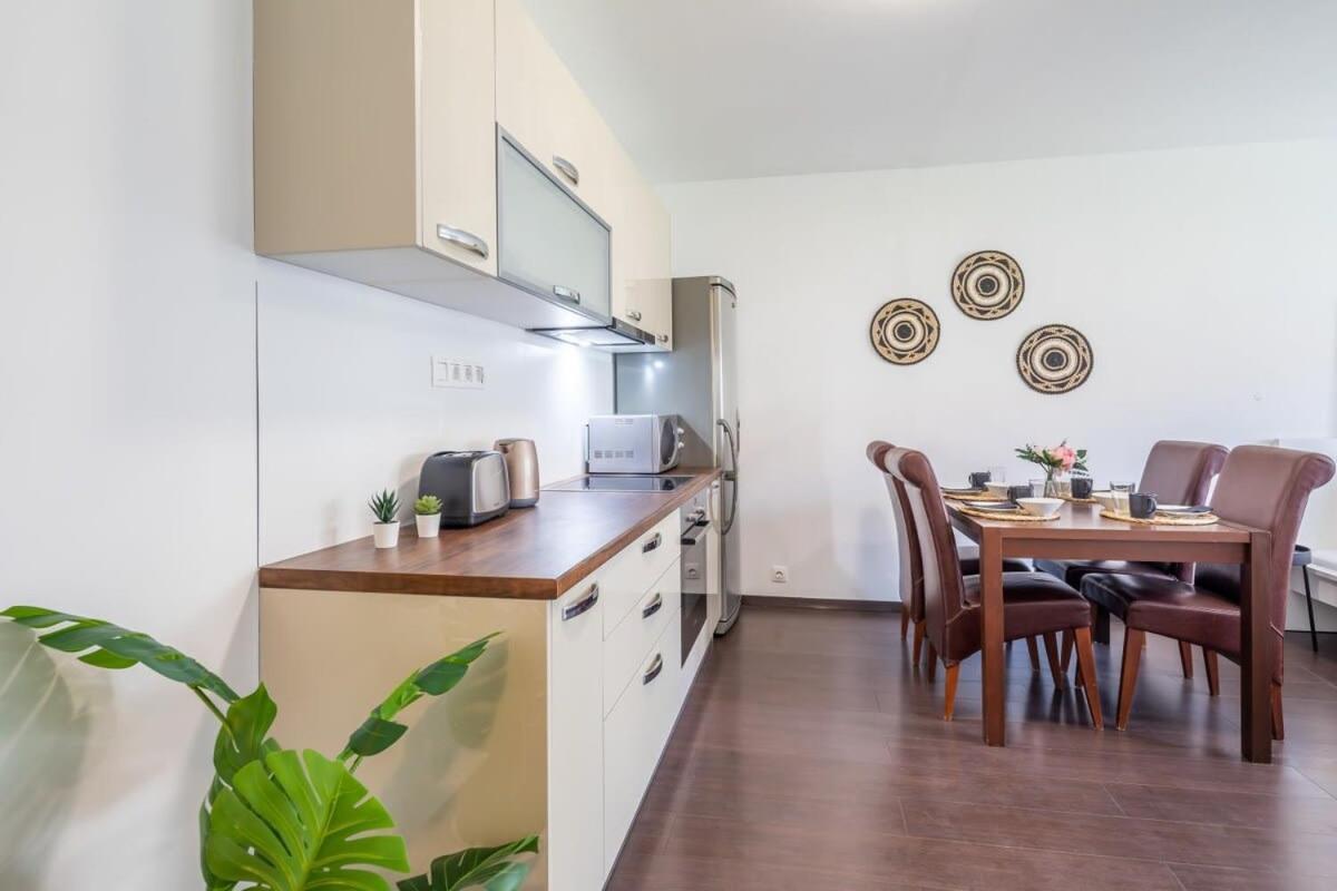 Appartement Sunny Balcony - Cute And Cozy à Budapest Extérieur photo