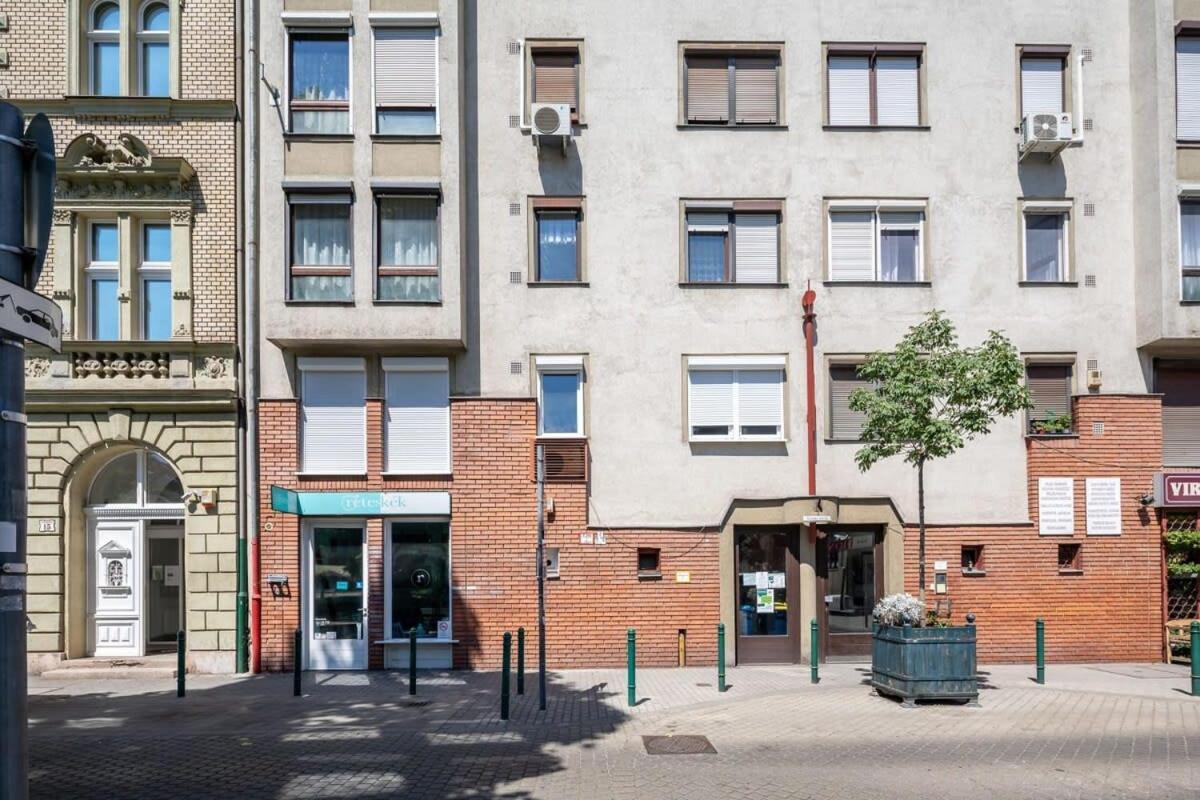 Appartement Sunny Balcony - Cute And Cozy à Budapest Extérieur photo
